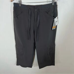 NWT Intro love the fit Sporty Cargo Capri in Gray | Size 4